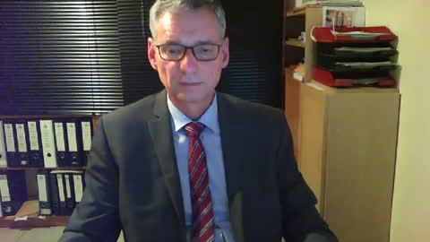 Snapshot of wetsuitedman chatting on July 8, 2026, 6:34 pm Franz online show from July 8, 2026, 6:34 pm