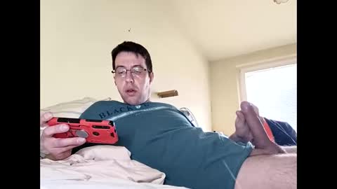 Snapshot of whatwouldyouliketosee chatting on December 24, 2024, 8:00 am stoffy online show from December 24, 2024, 8:00 am