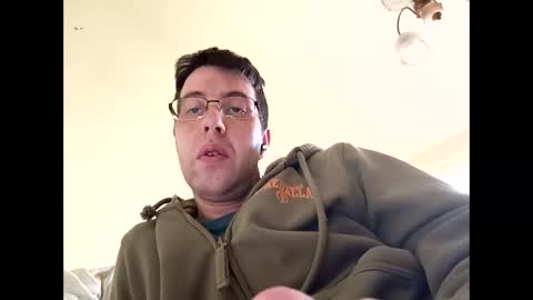 Snapshot of whatwouldyouliketosee chatting on December 24, 2024, 11:38 am stoffy online show from December 24, 2024, 11:38 am