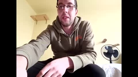 Snapshot of whatwouldyouliketosee chatting on February 13, 2025, 8:06 am stoffy online show from February 13, 2025, 8:06 am