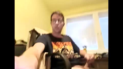 Snapshot of whatwouldyouliketosee chatting on October 7, 2025, 4:15 pm stoffy online show from October 7, 2025, 4:15 pm