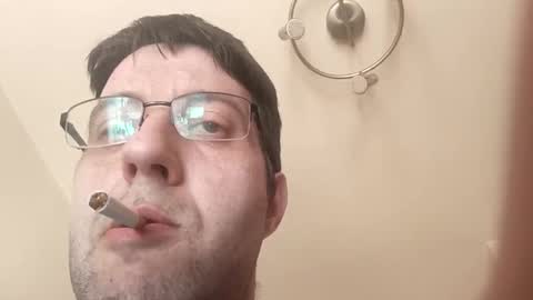 stoffy online show from April 8, 2026, 9:20 am