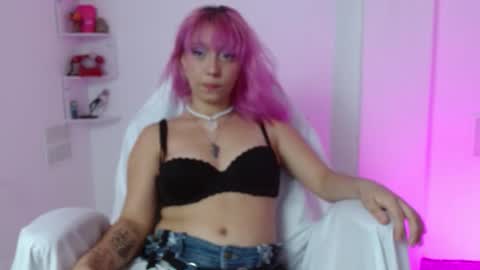 Snapshot of whineth chatting on November 18, 2025, 7:29 pm whineth online show from November 18, 2025, 7:29 pm