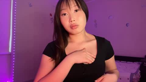 Snapshot of whisperofdarsy chatting on December 2, 2025, 11:04 am DarsyWhispers online show from December 2, 2025, 11:04 am