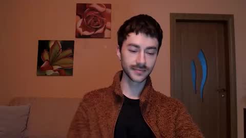 Snapshot of white_sport chatting on November 6, 2025, 2:40 pm Tom online show from November 6, 2025, 2:40 pm