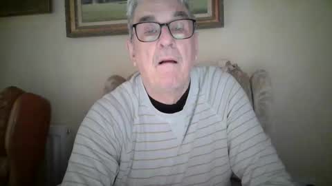 whitebriefs009 online show from December 22, 2025, 10:01 am