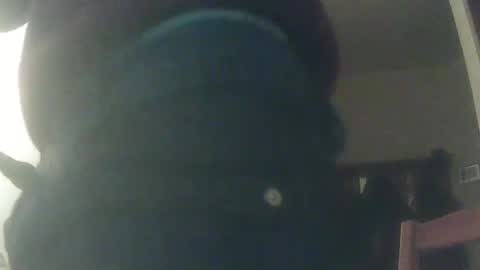 Snapshot of whiteduke81 chatting on December 17, 2024, 6:20 pm Whiteduke online show from December 17, 2024, 6:20 pm