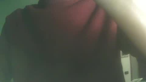 Snapshot of whiteduke81 chatting on February 18, 2025, 2:16 am Whiteduke online show from February 18, 2025, 2:16 am