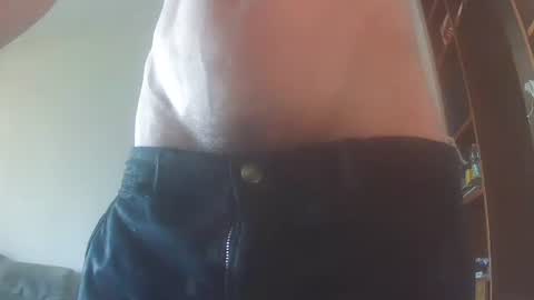 Snapshot of whiteduke81 chatting on May 30, 2026, 4:04 pm Whiteduke online show from May 30, 2026, 4:04 pm