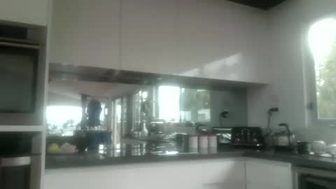 whitepantieman online show from January 19, 2025, 9:55 pm