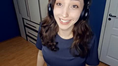 Snapshot of whitleyscianna chatting on April 24, 2026, 3:47 pm Cindy online show from April 24, 2026, 3:47 pm