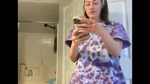 iamwhitneyoc online show from January 19, 2025, 5:39 pm