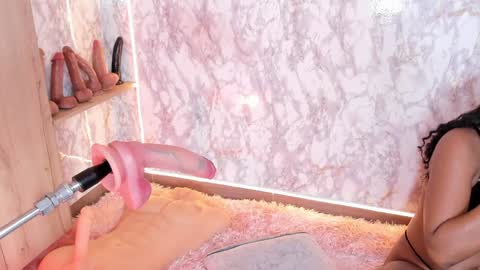 whitneyyfox online show from January 15, 2025, 10:24 pm