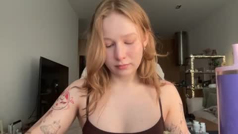 Snapshot of whoisalisa chatting on June 22, 2026, 7:38 am Alisa online show from June 22, 2026, 7:38 am