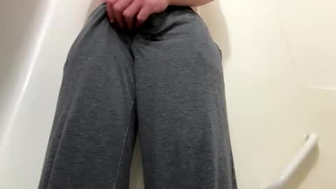 Snapshot of whosstin chatting on October 31, 2025, 2:18 pm whosstin online show from October 31, 2025, 2:18 pm