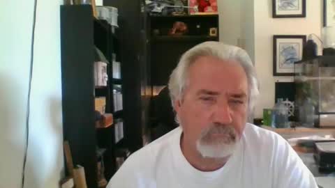 whs4fem online show from September 20, 2025, 10:33 pm