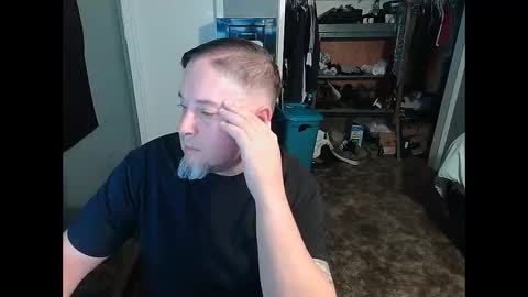 whydoidothis77 online show from March 1, 2026, 2:24 am