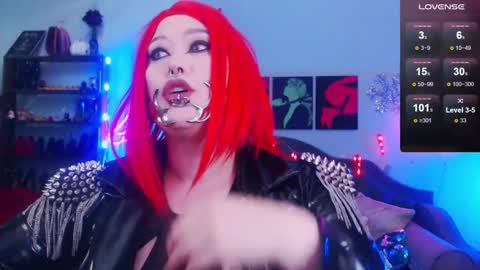 Laura  online show from December 23, 2024, 5:49 am