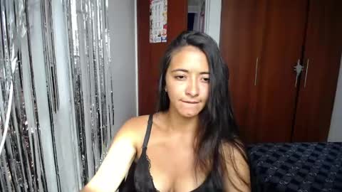 Snapshot of wifhot chatting on May 20, 2026, 7:20 pm Ilauren online show from May 20, 2026, 7:20 pm