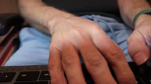 Snapshot of wiggo8 chatting on September 17, 2025, 3:08 am HornDawg online show from September 17, 2025, 3:08 am