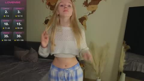 Ava online show from February 25, 2025, 9:31 am