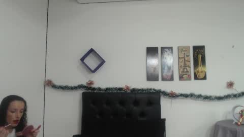 wildbarbie6 online show from December 31, 2024, 6:24 pm