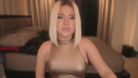 Snapshot of wildbelladonnats chatting on December 3, 2024, 4:25 am BELLA online show from December 3, 2024, 4:25 am