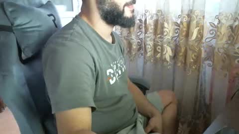 wildcrazypussy online show from February 25, 2026, 3:32 pm