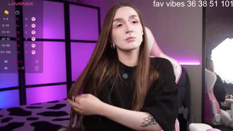 Snapshot of wilder_weinn chatting on March 18, 2026, 2:20 pm .. alice .. online show from March 18, 2026, 2:20 pm