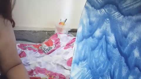 wildflower2006 online show from September 28, 2025, 11:43 pm