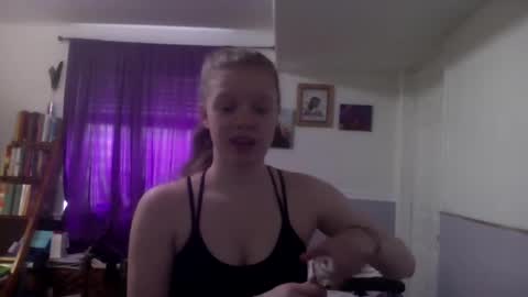 Snapshot of wildflowerofco chatting on January 25, 2025, 7:39 pm wildflowerofco online show from January 25, 2025, 7:39 pm