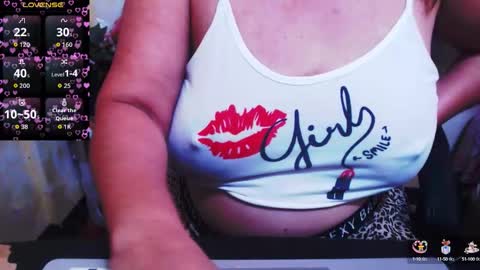 Snapshot of wildhotasianx chatting on September 20, 2025, 4:19 pm wildhotasianx online show from September 20, 2025, 4:19 pm