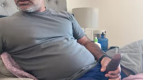 Snapshot of wildhungry chatting on January 2, 2025, 5:29 pm wildhungry online show from January 2, 2025, 5:29 pm