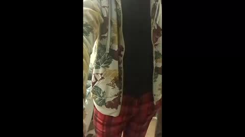 Snapshot of wildmanbobby chatting on December 21, 2025, 5:47 am bobby banks online show from December 21, 2025, 5:47 am