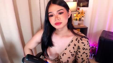 Ms Lucy online show from November 29, 2025, 1:19 am