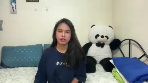 Snapshot of wildtightass chatting on November 17, 2025, 1:39 pm Rhean online show from November 17, 2025, 1:39 pm