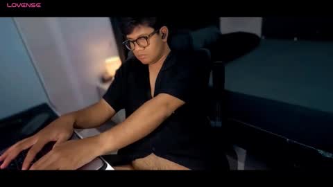 Wildy online show from October 20, 2025, 2:28 pm