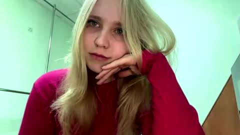Snapshot of wilhelminafraker chatting on May 22, 2026, 10:43 am Anny online show from May 22, 2026, 10:43 am