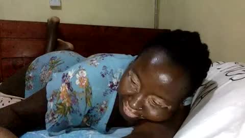 Snapshot of willa_sara chatting on March 1, 2026, 6:43 pm Willa Sara online show from March 1, 2026, 6:43 pm