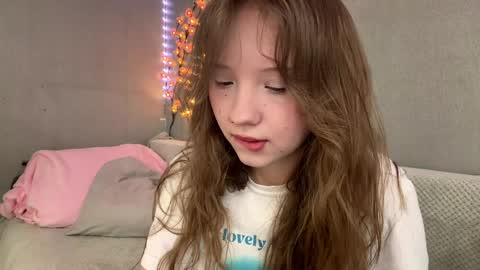 Olivia online show from April 10, 2026, 3:17 pm