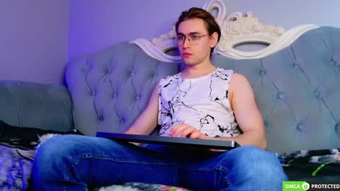 William online show from May 13, 2026, 3:48 am