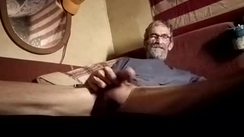 williamgrantham555 online show from January 9, 2025, 6:38 am