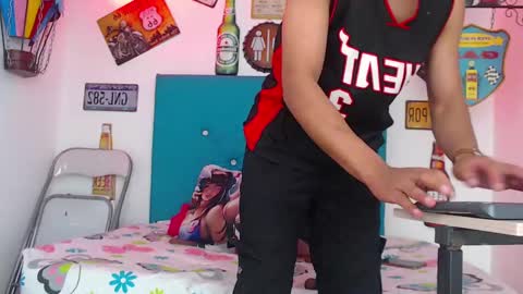 willians__ online show from March 5, 2025, 2:36 am