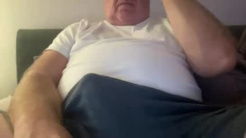 Snapshot of willieb777 chatting on October 13, 2025, 1:27 am willieb777 online show from October 13, 2025, 1:27 am