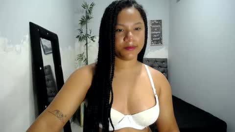 Snapshot of willowsweett chatting on June 23, 2026, 11:19 am WIllow online show from June 23, 2026, 11:19 am