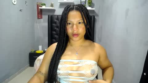 Snapshot of willowsweett chatting on July 16, 2026, 12:11 pm WIllow online show from July 16, 2026, 12:11 pm