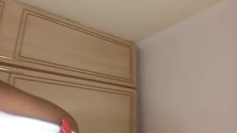 Snapshot of willyoubemine1 chatting on February 27, 2025, 2:10 am willyoubemine1 online show from February 27, 2025, 2:10 am