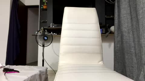 Winniethephoota online show from December 2, 2024, 11:51 pm