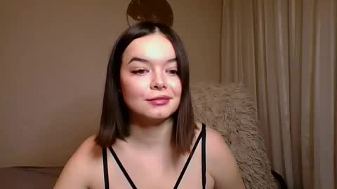 Emma  online show from October 23, 2025, 3:22 pm