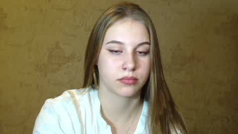 wira_witch online show from January 3, 2025, 3:22 pm